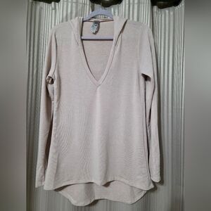 Go Couture Lt. Tan V-Neck Hoodie. NWOT